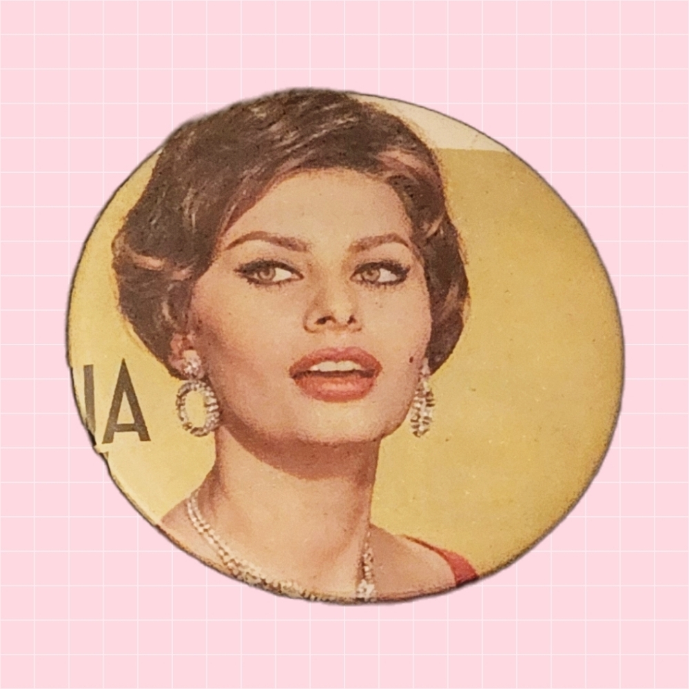 Sophia Loren 2" Pin